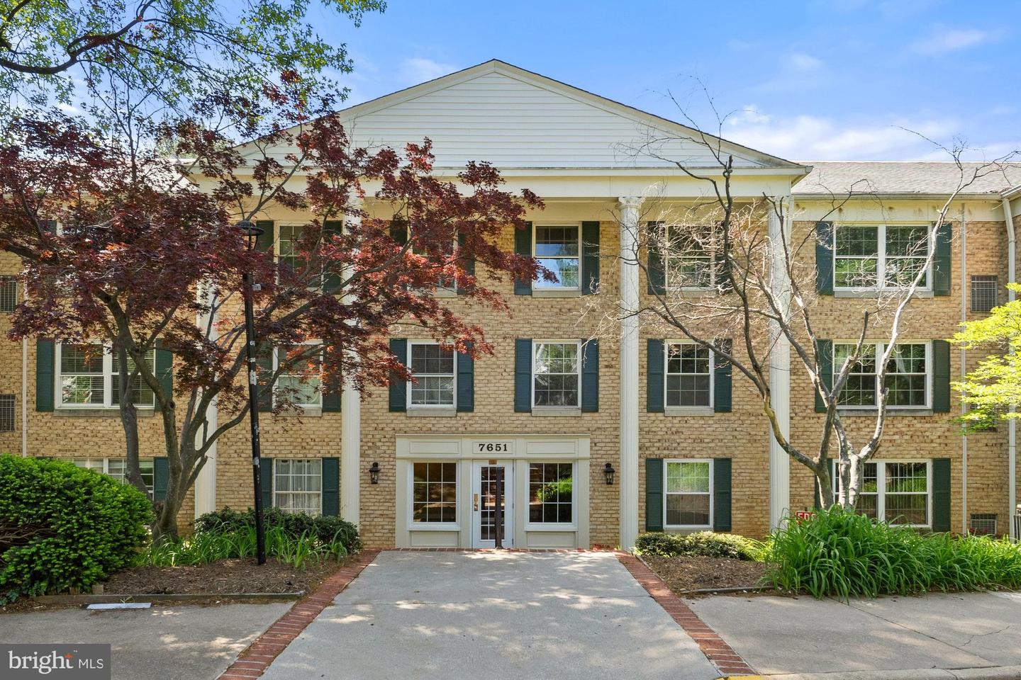 7651 Tremayne Place #207, Mclean