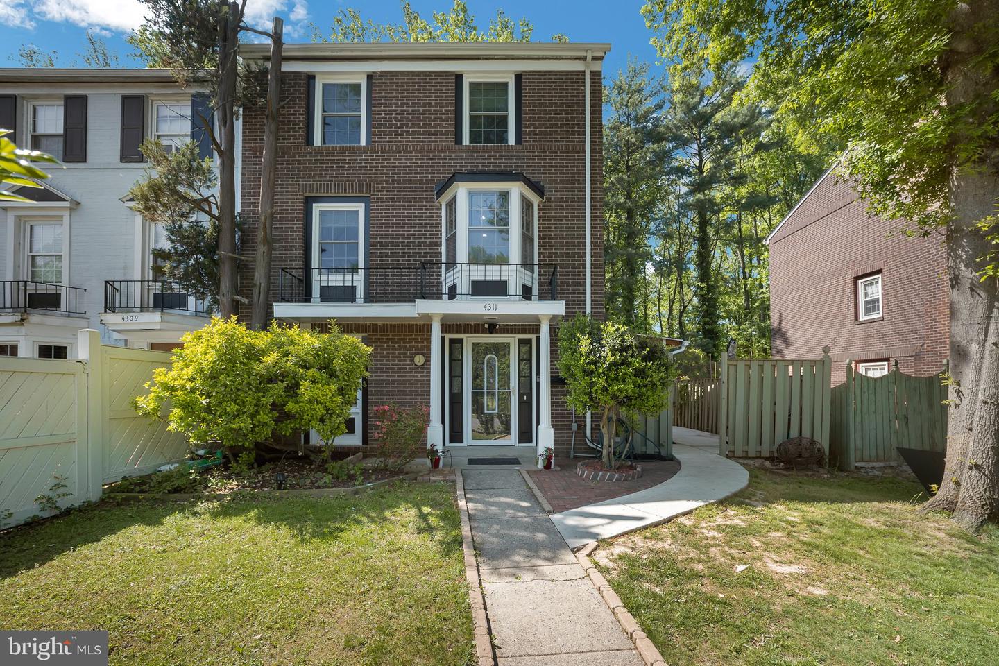 4311 Birchlake Court, Alexandria