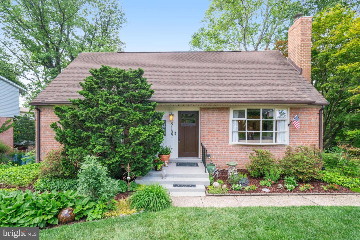 8107 Springfield Village Drive, Springfield