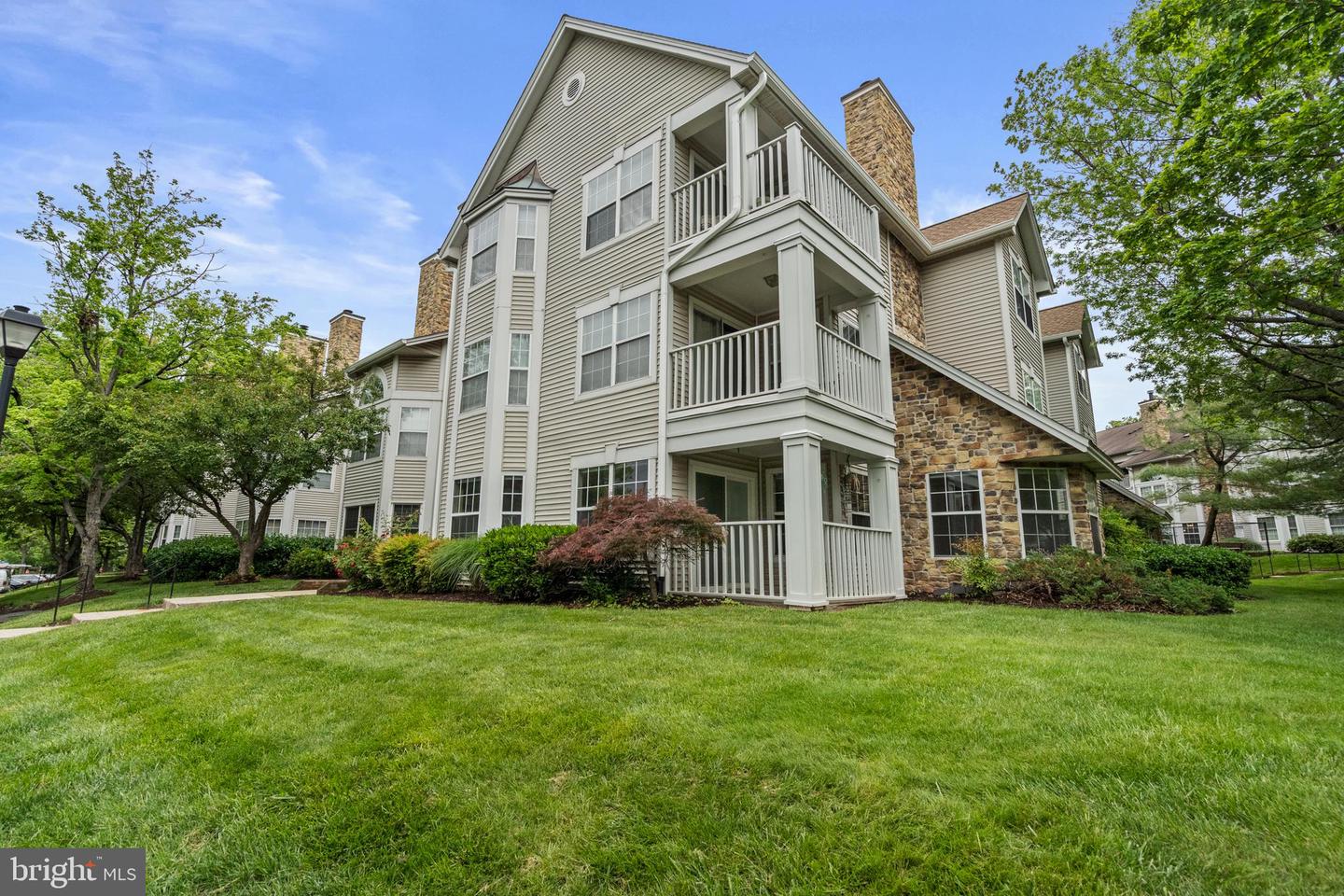 5632 Willoughby Newton Drive #11, Centreville