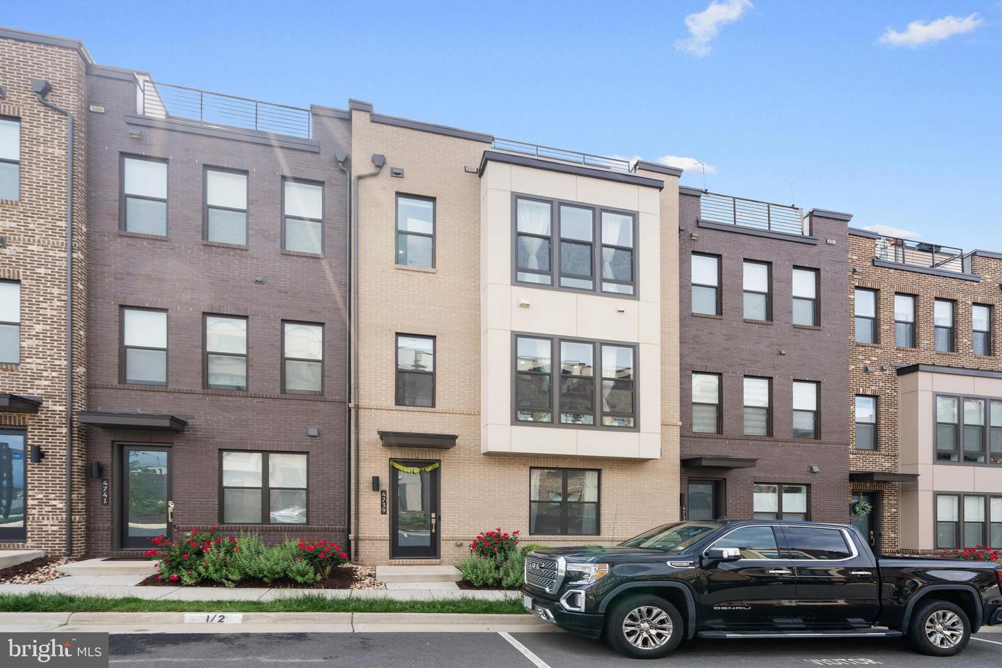 4739 Lacey Manor Place, Chantilly