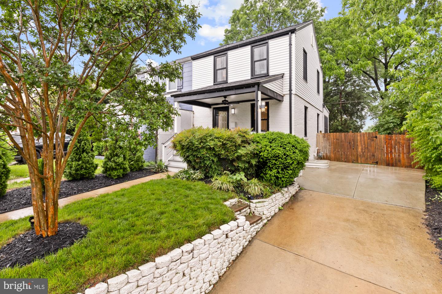 2711 Fort Drive, Alexandria