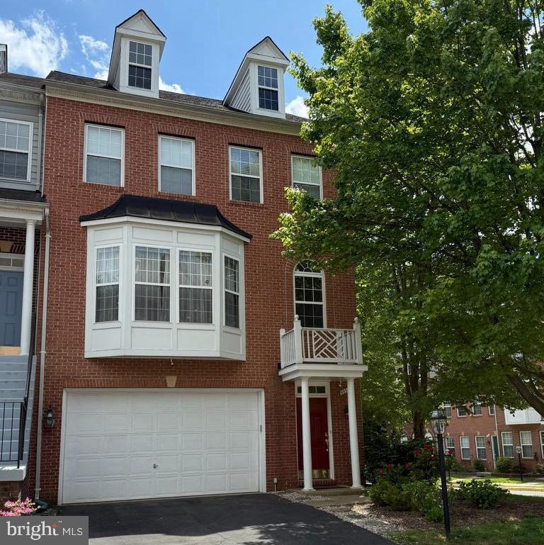 8859 Modano Place, Fairfax
