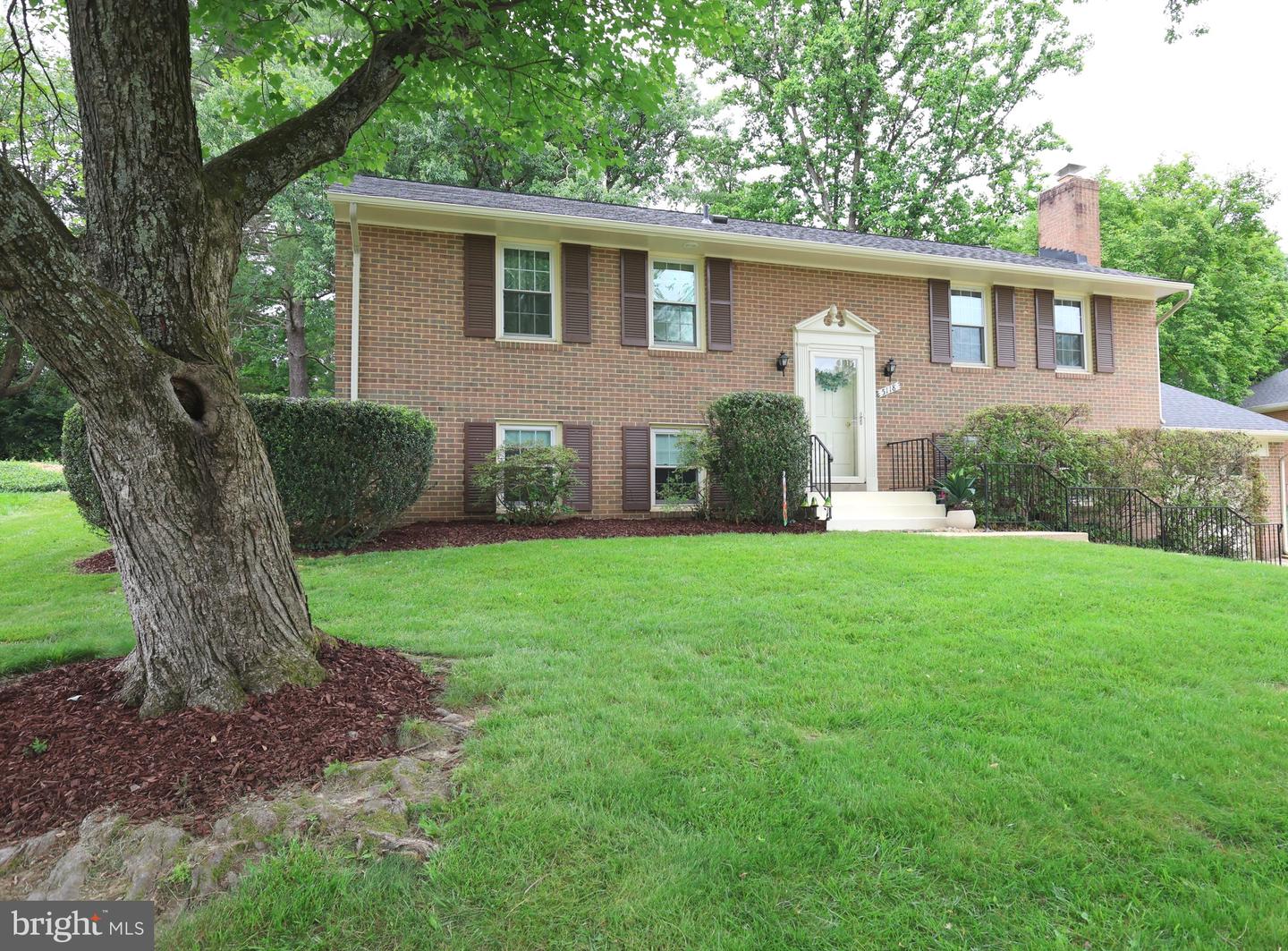 5118 Portsmouth Road, Fairfax