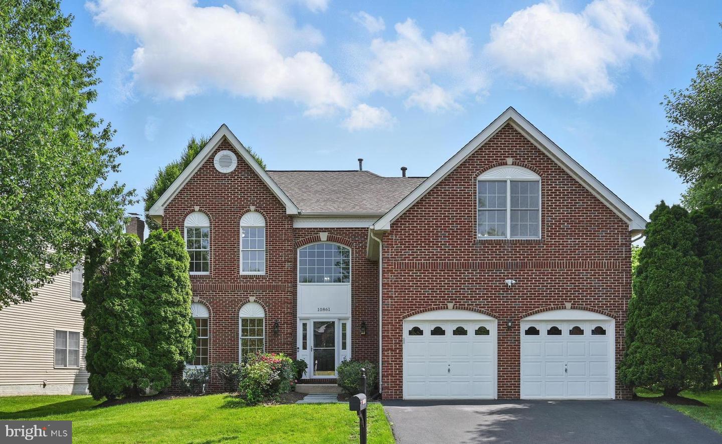 10861 Hunter Gate Way, Reston