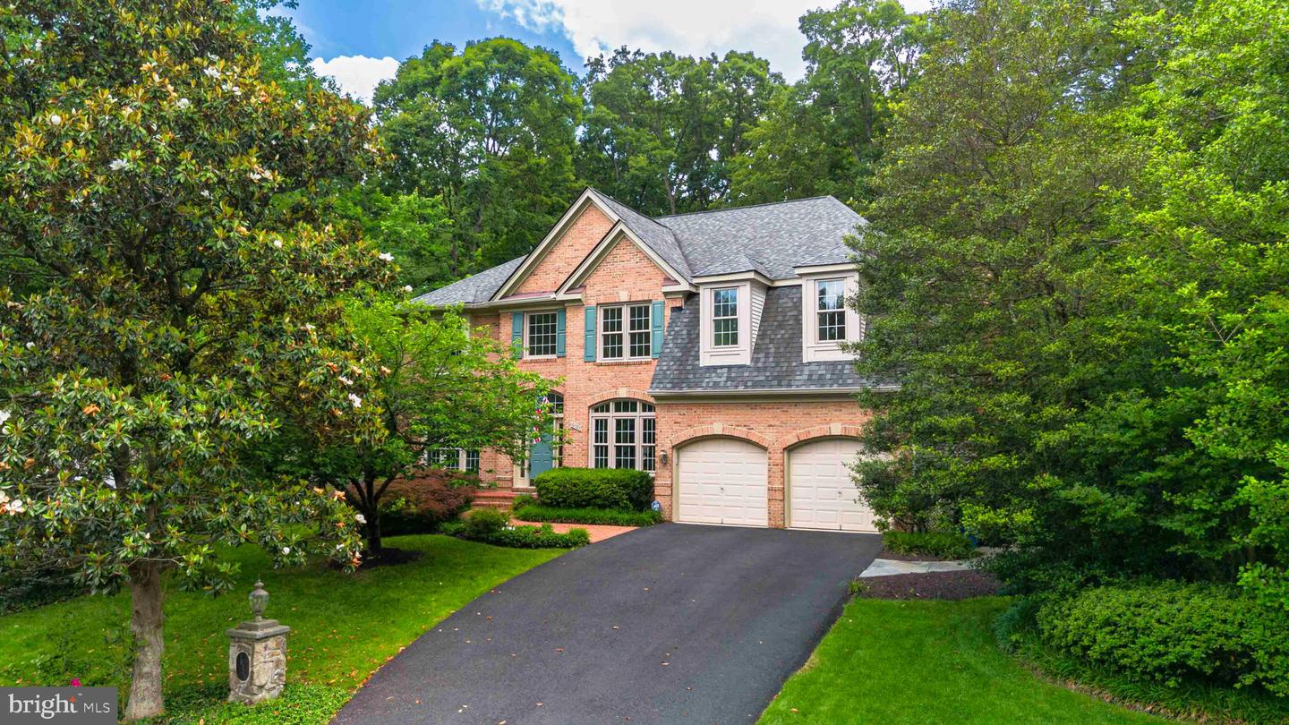 10323 Regency Station Drive, Fairfax Station