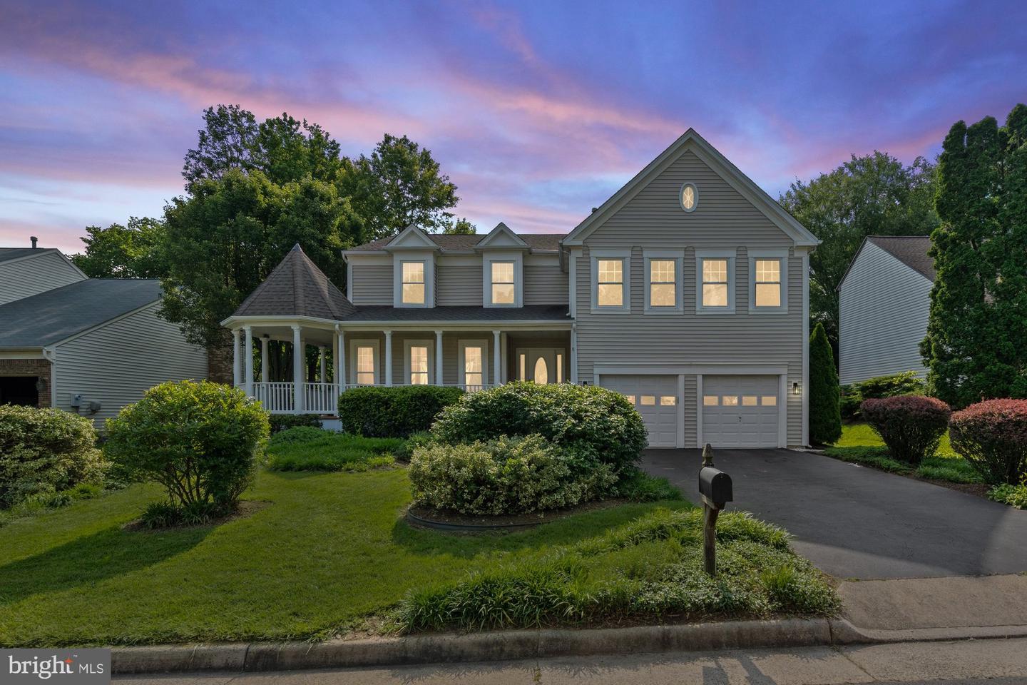 6015 Forest Run Drive, Clifton