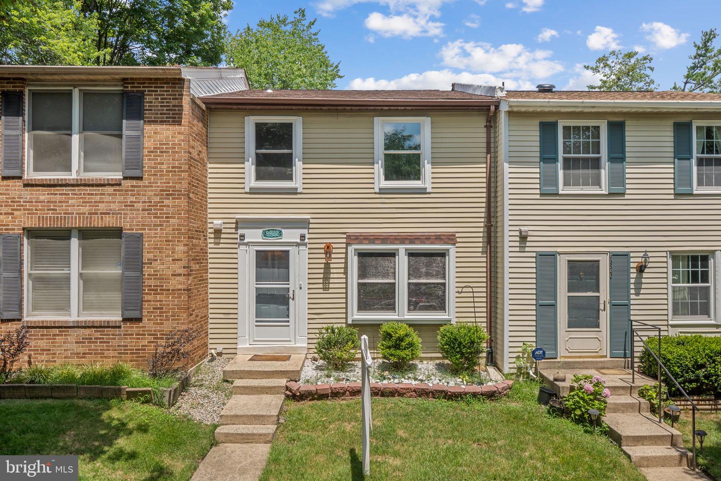 9922 Oakdale Woods Court, Vienna