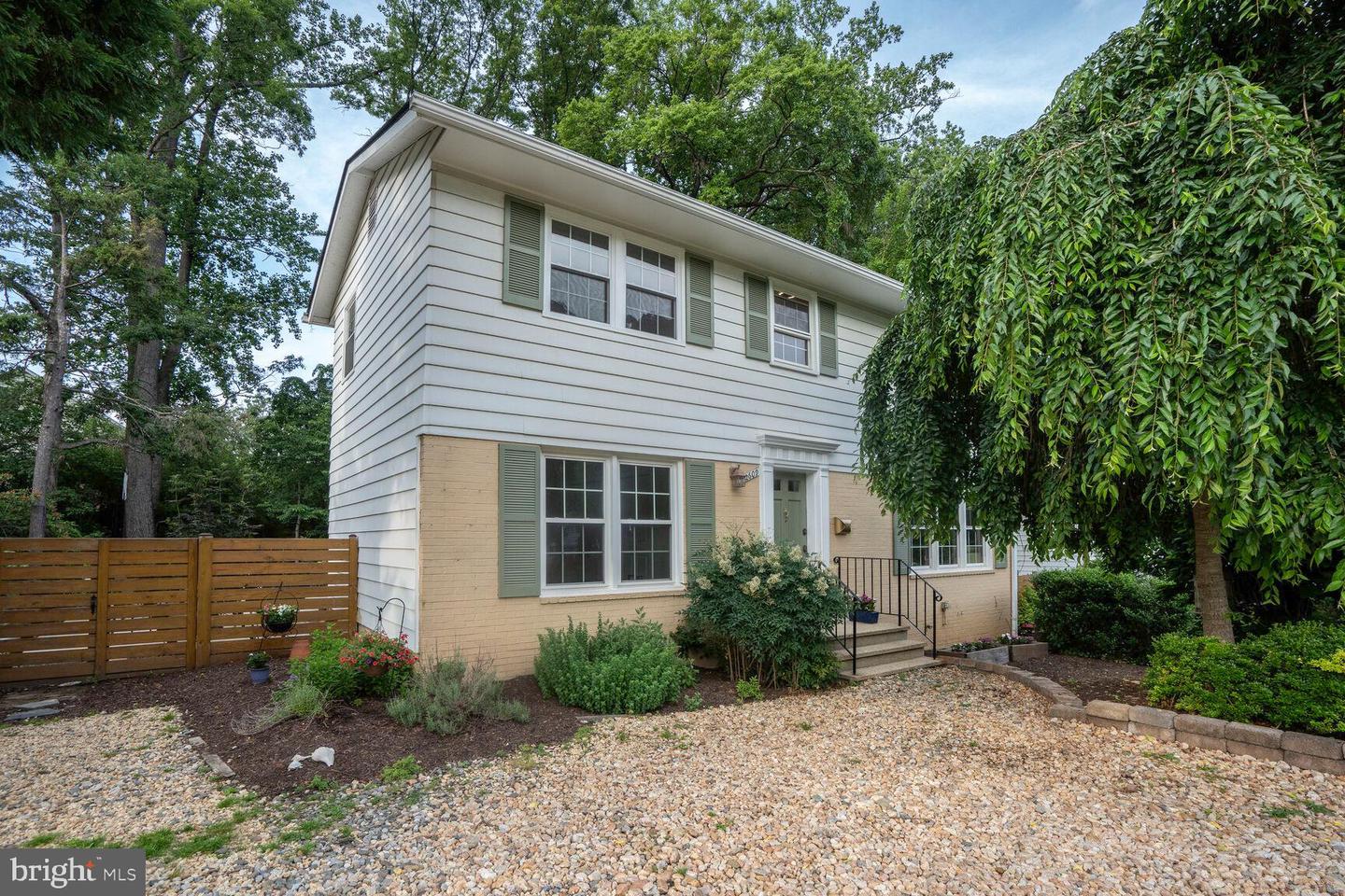 2609 Bowling Green Drive, Vienna