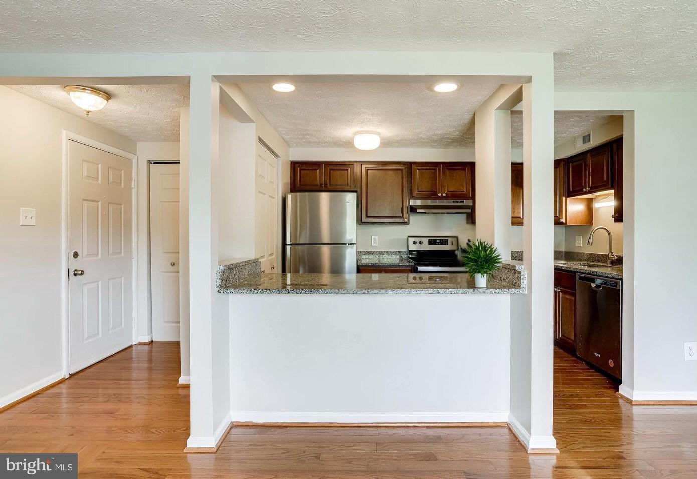 8385 Brockham Drive #h, Alexandria