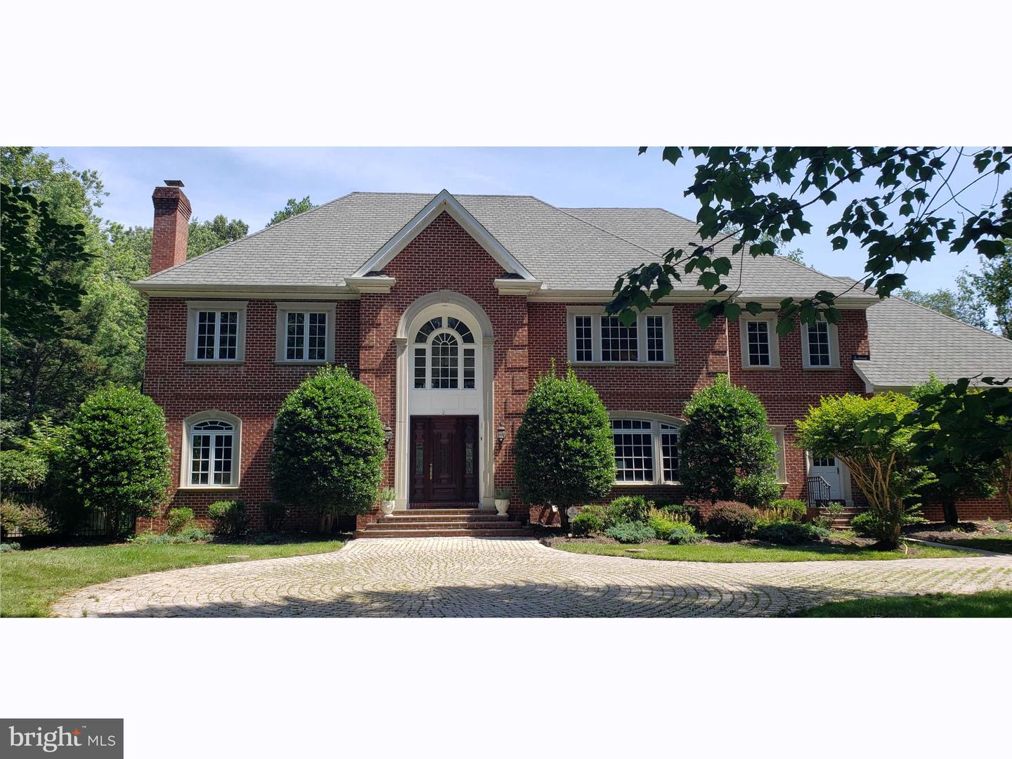 8902 Chequers Way, Mclean