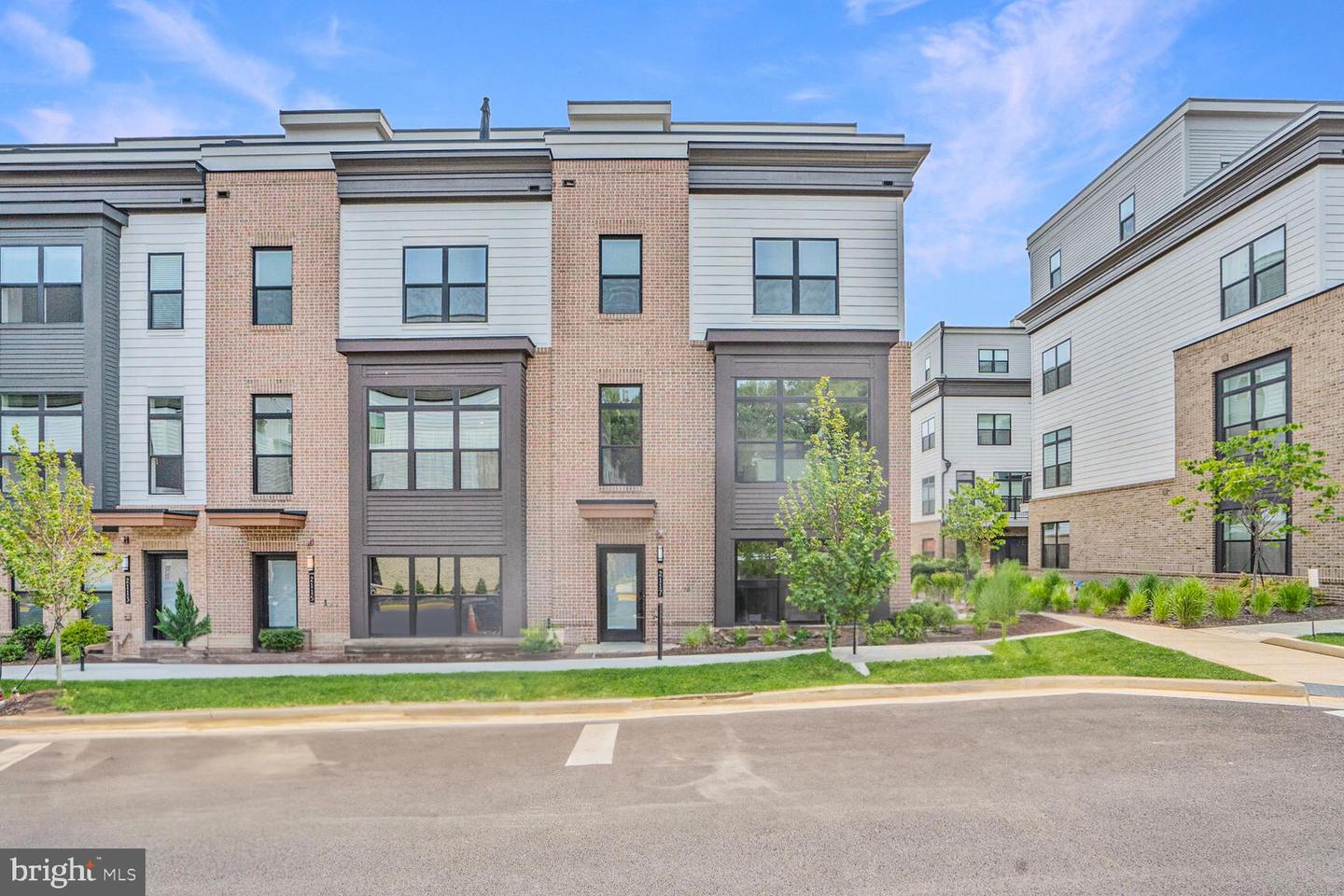 2083 Tysons Ridgeline Road #elevator Lot 80, Falls Church