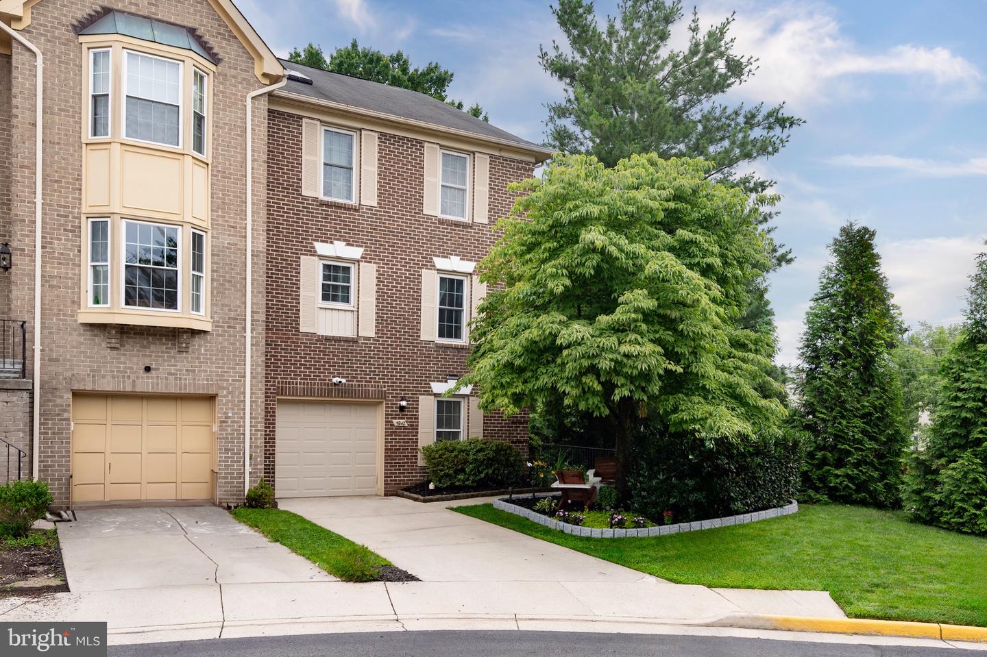 5942 Norham Drive, Alexandria