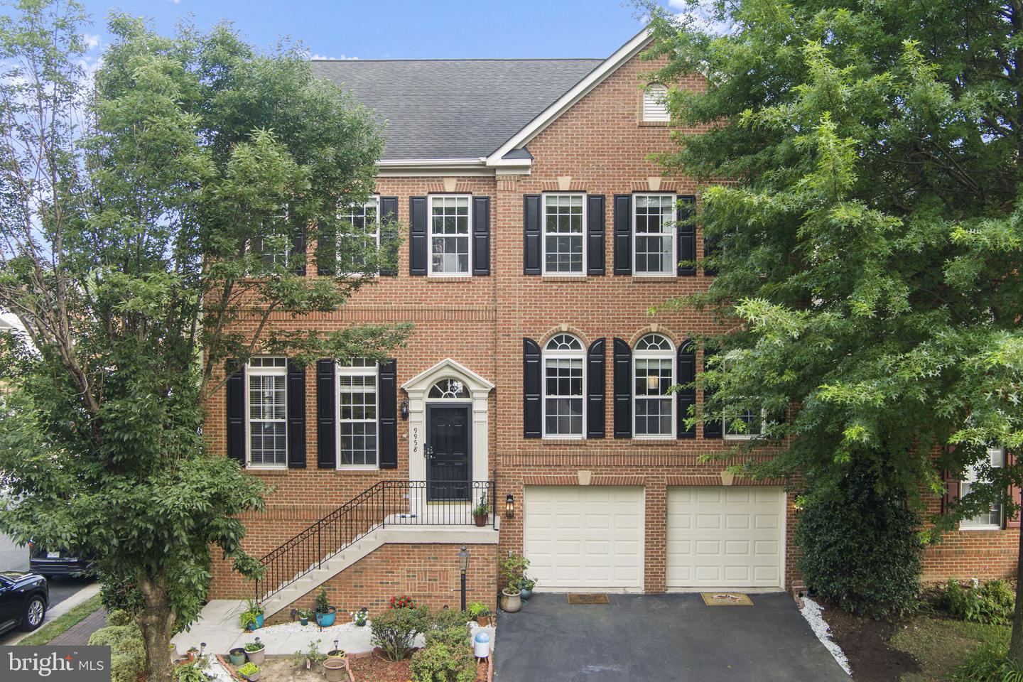 9958 E Hill Drive, Lorton
