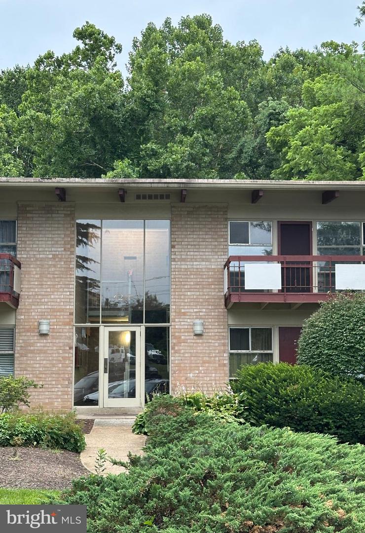 4227 Americana Drive #204, Annandale
