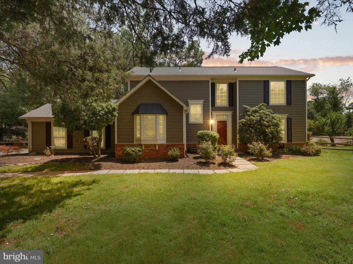 13505 Clear Lake Court, Herndon