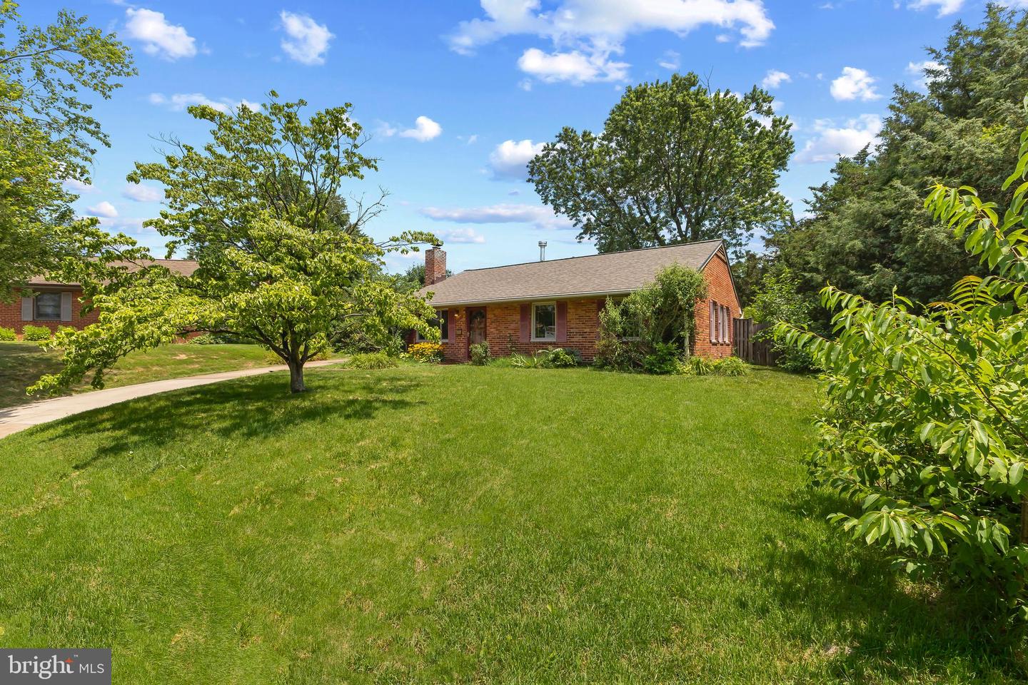 6308 Hawaii Court, Alexandria