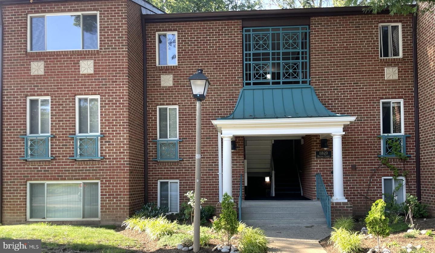 11820 Breton Court #22-D, Reston