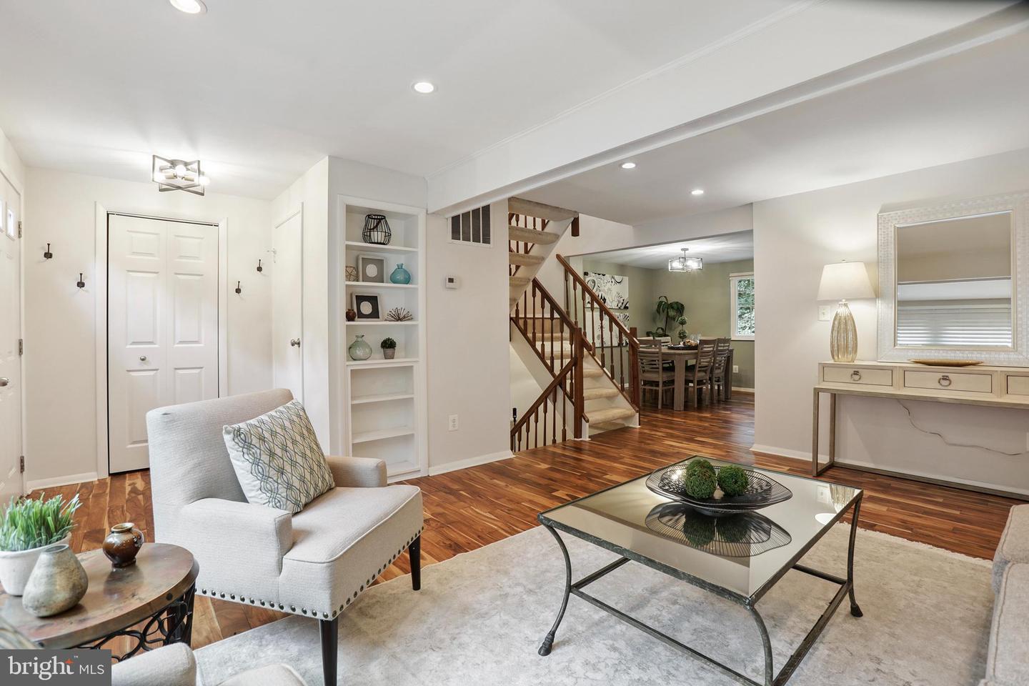 2307 Middle Creek Lane, Reston