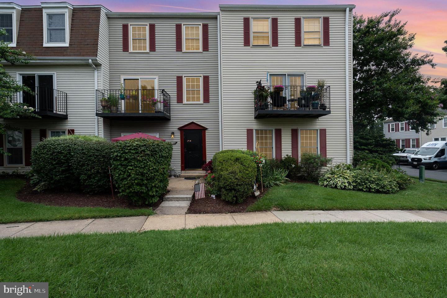 9177 Broken Oak Place, Burke