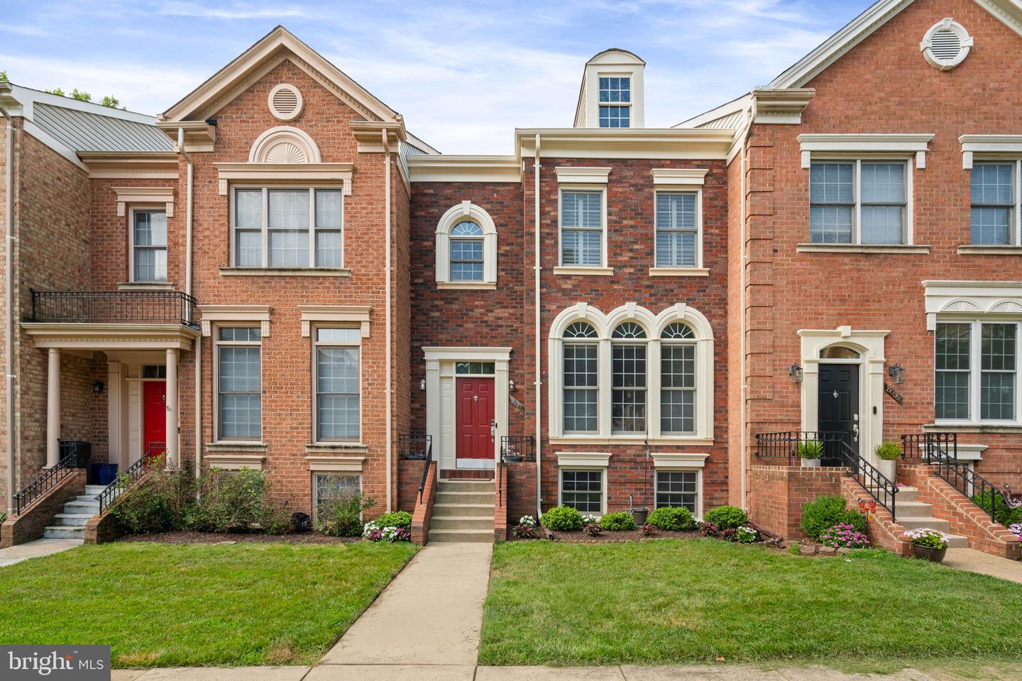 8037 Tanworth Court, Springfield