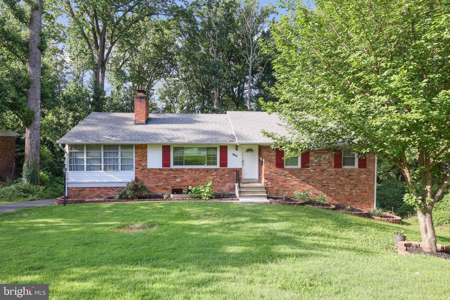 7044 Cindy Lane, Annandale