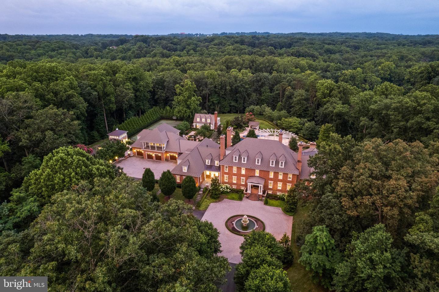 11100 Kings Cavalier Court