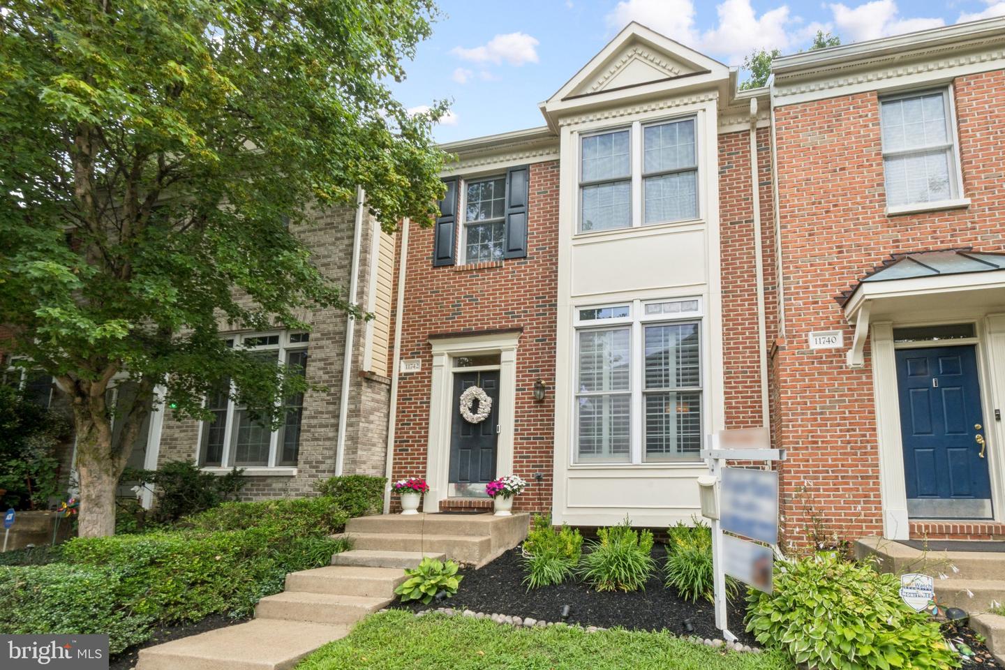 11742 Valley Ridge Circle, Fairfax