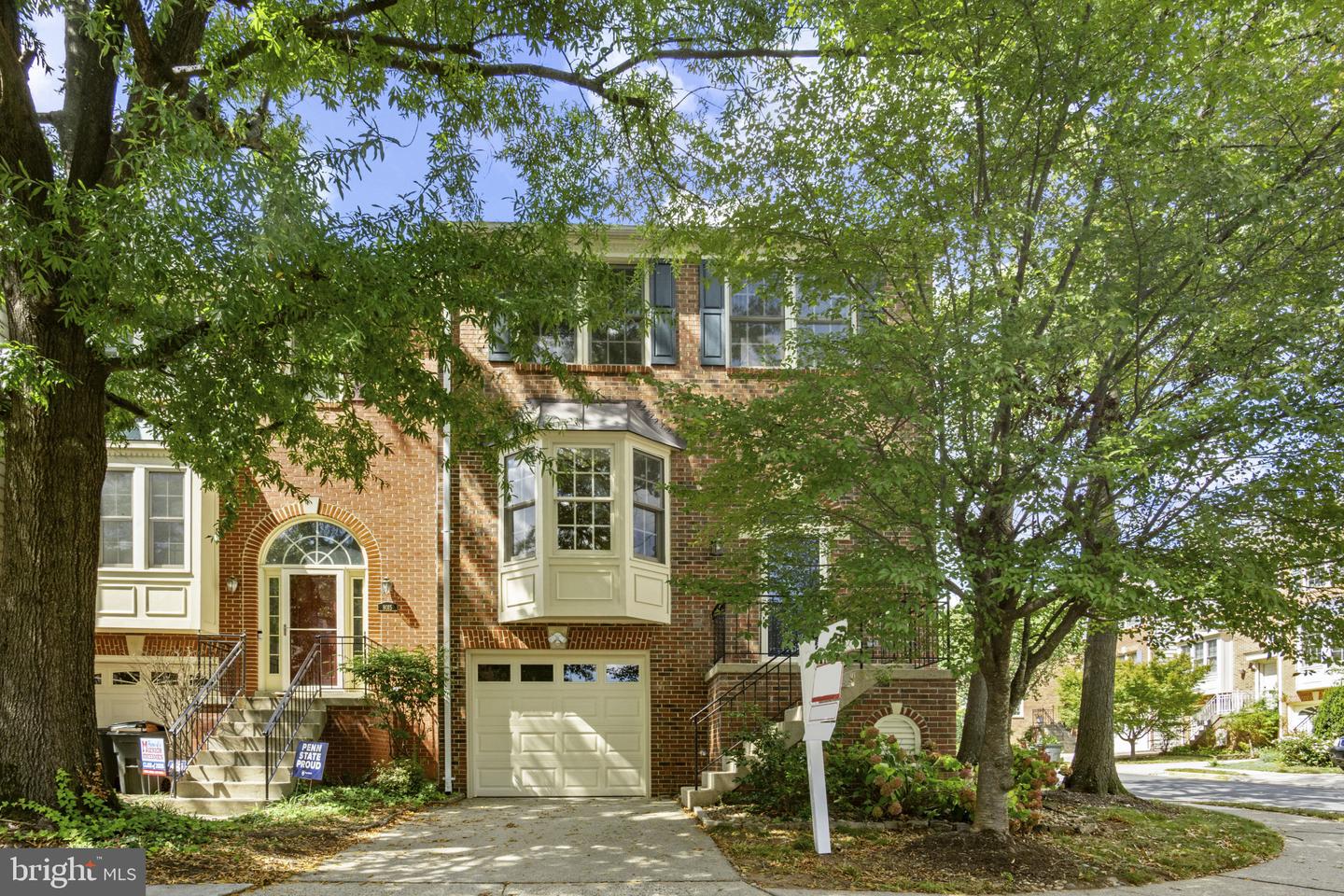 8017 Trevor Place, Vienna