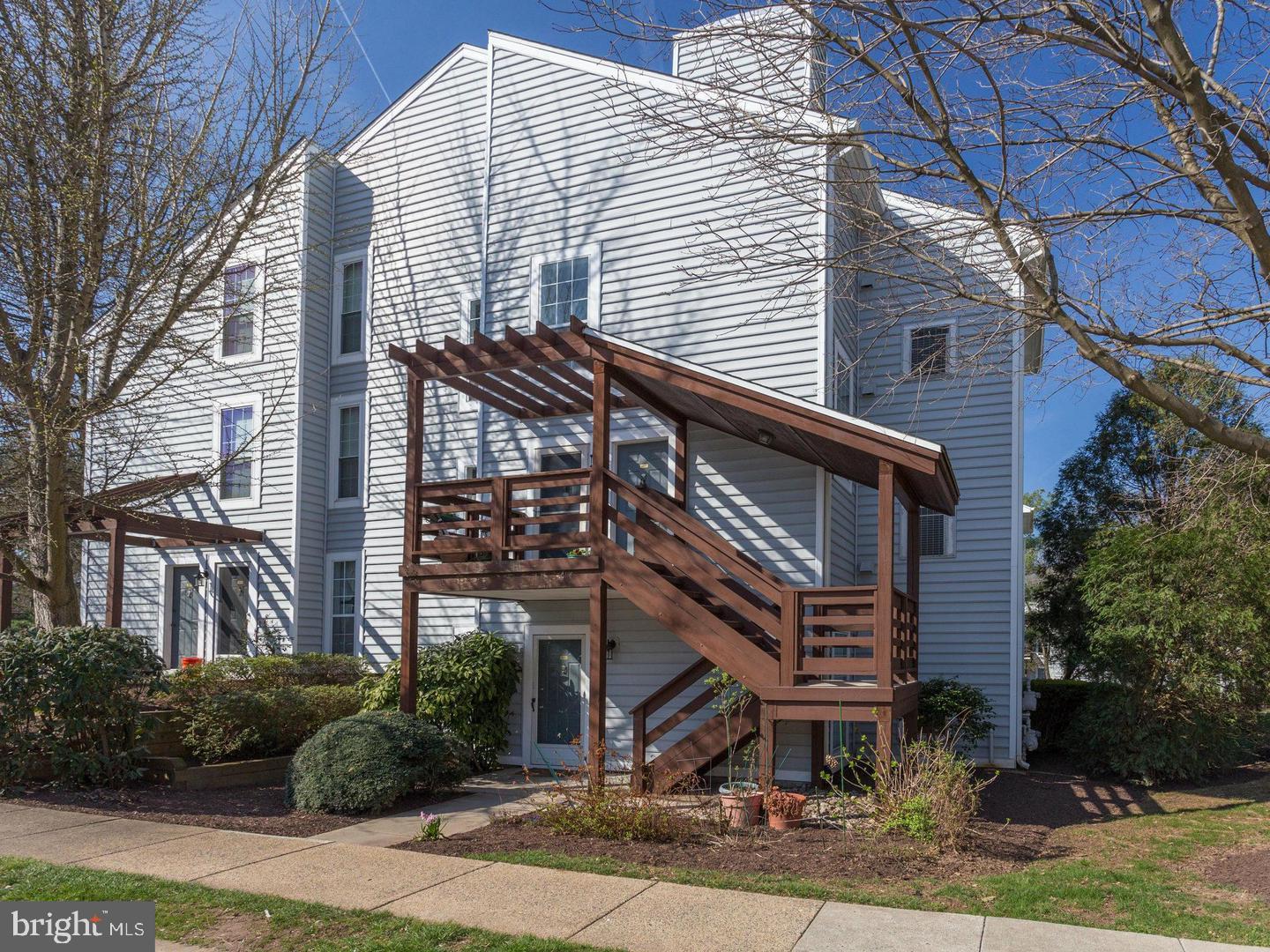 10017 Oakton Terrace Road, Oakton