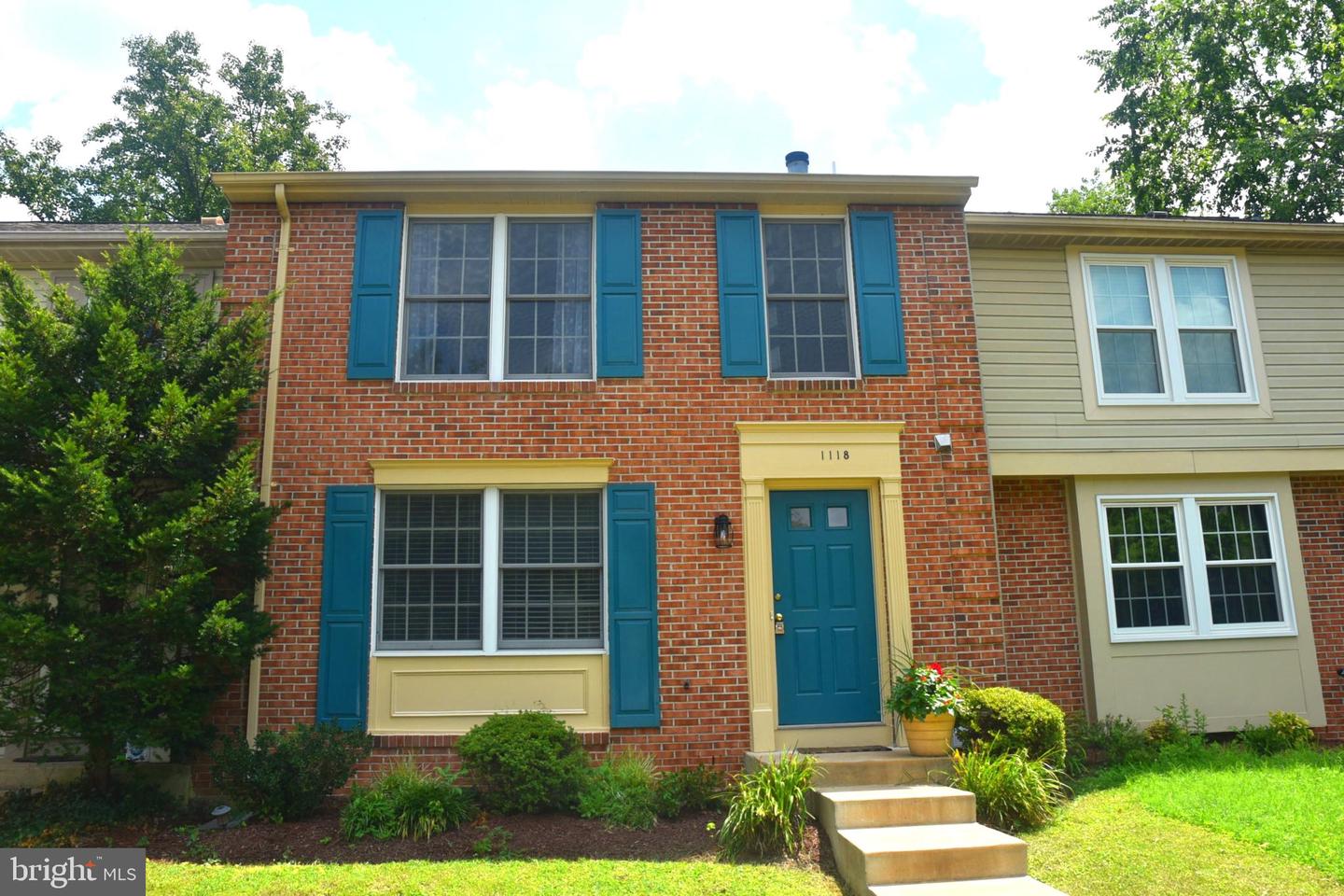1118 Casper Drive, Herndon
