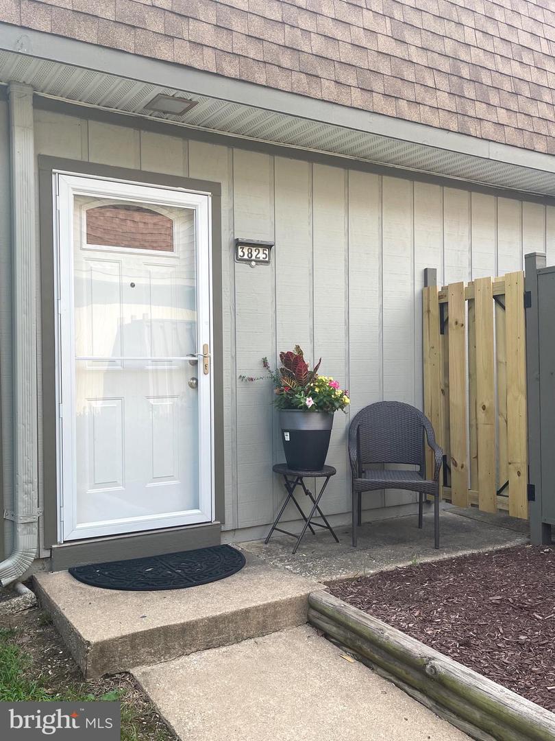 3825 Miramonte Place #108b, Alexandria