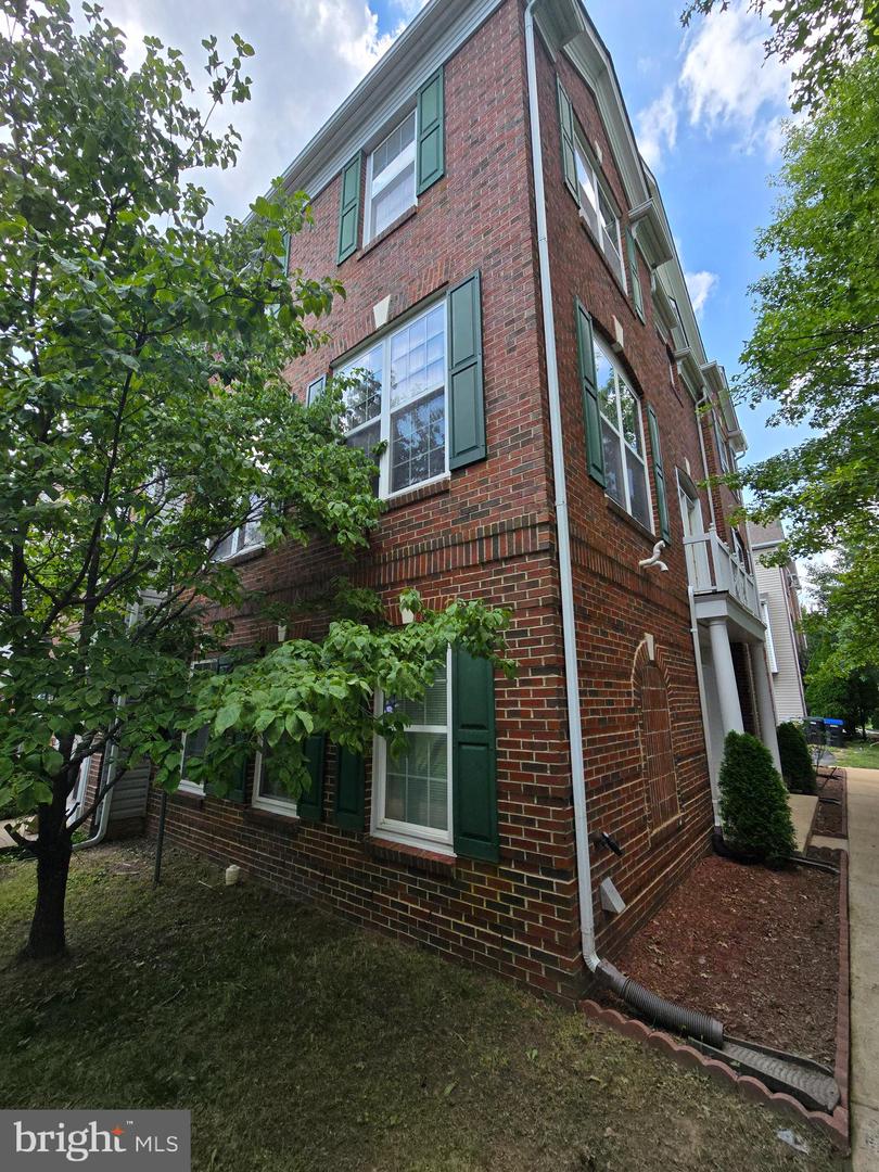 5019 Village Fountain Place, Centreville