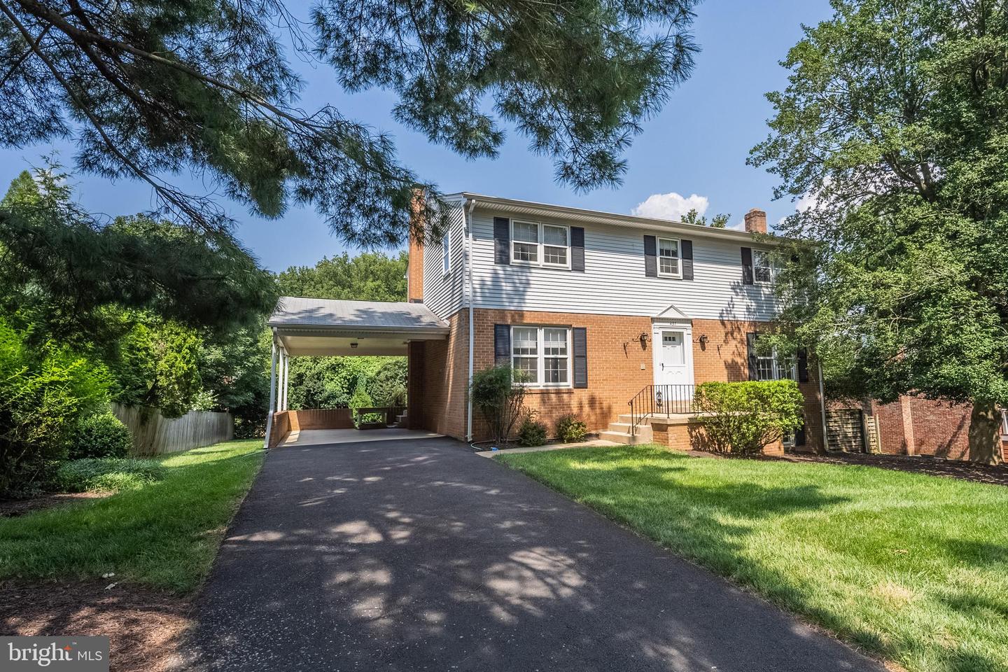 437 Glyndon Street NE, Vienna