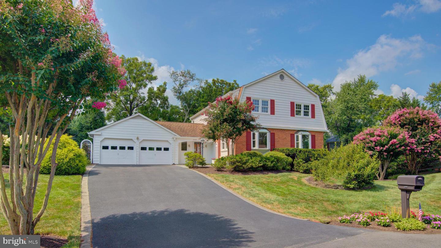 10405 Trumpeter Court, Vienna