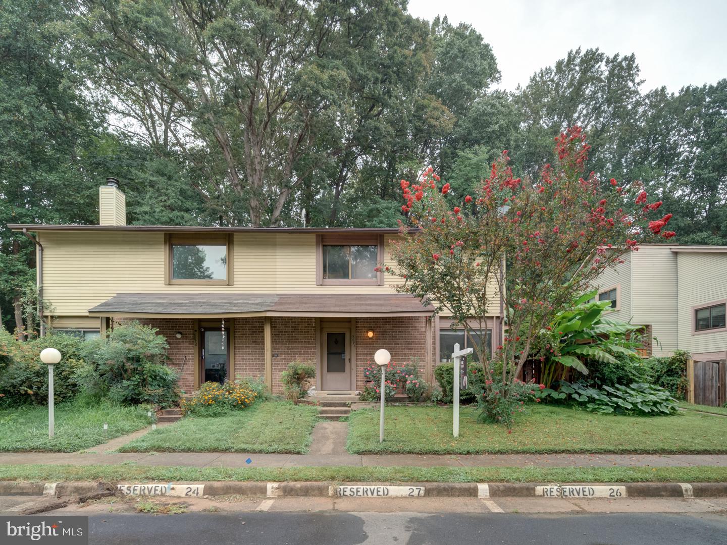 5674 Oak Tanager Court, Burke
