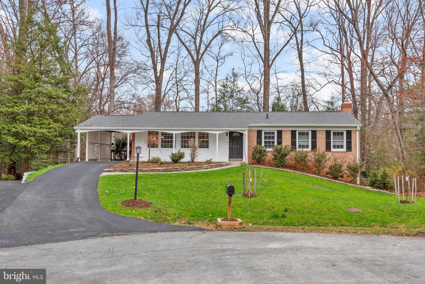 11612 Clipstone Lane, Reston