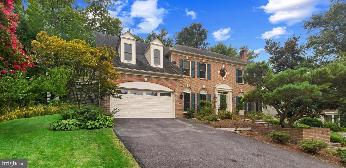 1201 Essex Manor Court, Alexandria
