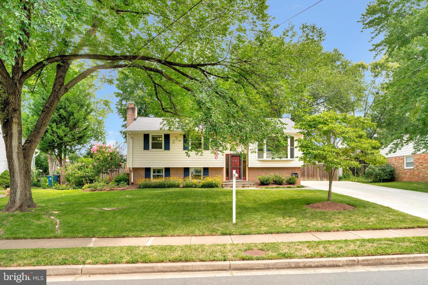 14704 Lock Drive, Centreville