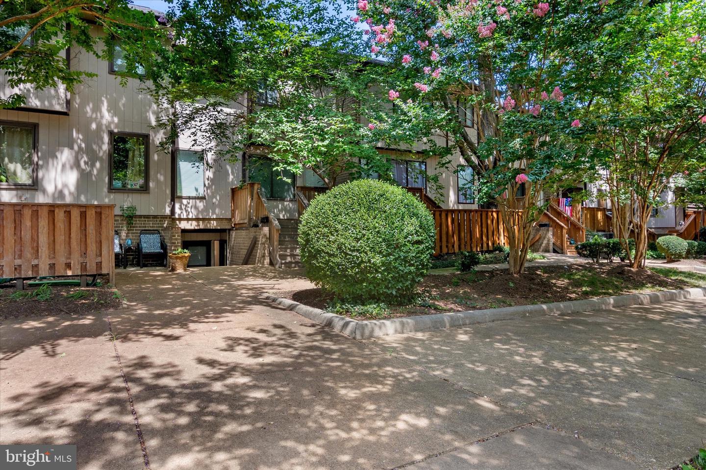 1722 Westwind Way #123, Mclean