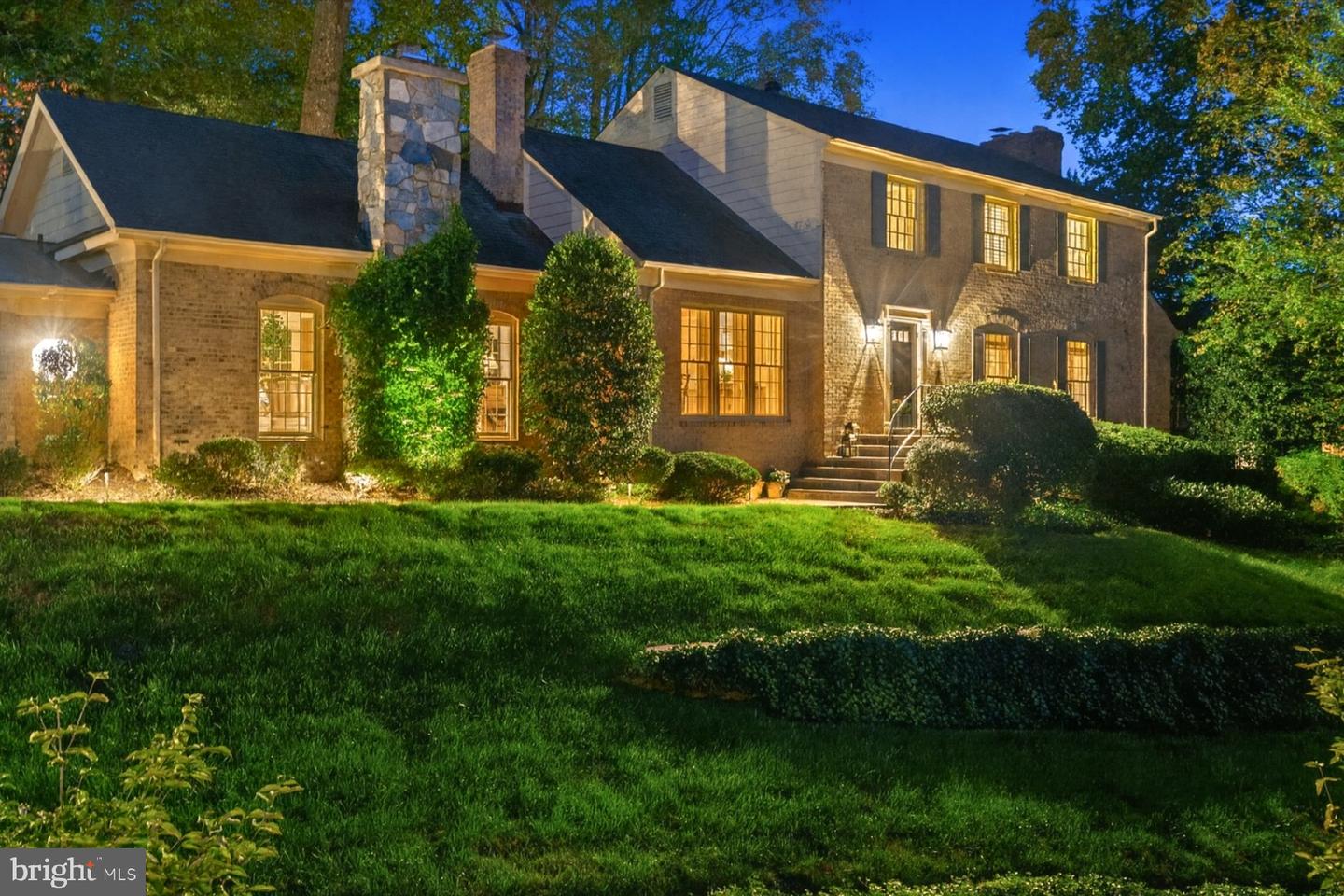 5813 Bent Twig Road, Mclean