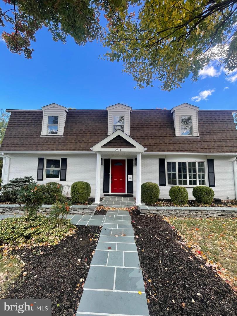 310 Missouri Avenue, Herndon