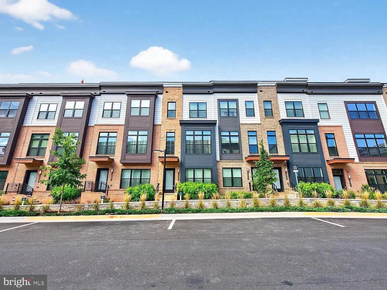 2009 Tysons Ridgeline Road, Falls Church