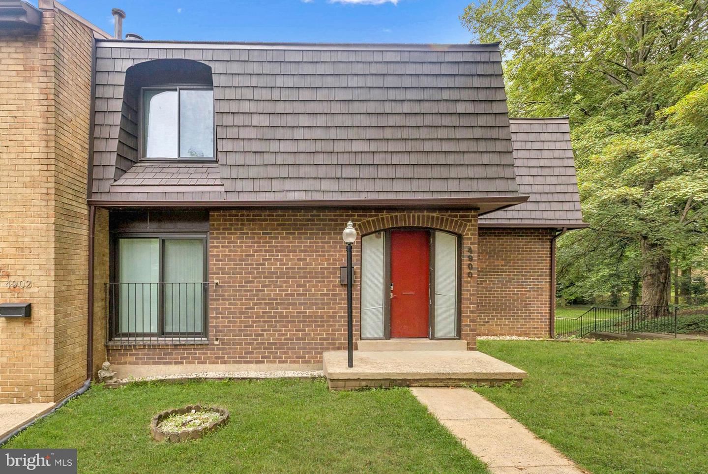 4900 Schuyler Drive, Annandale