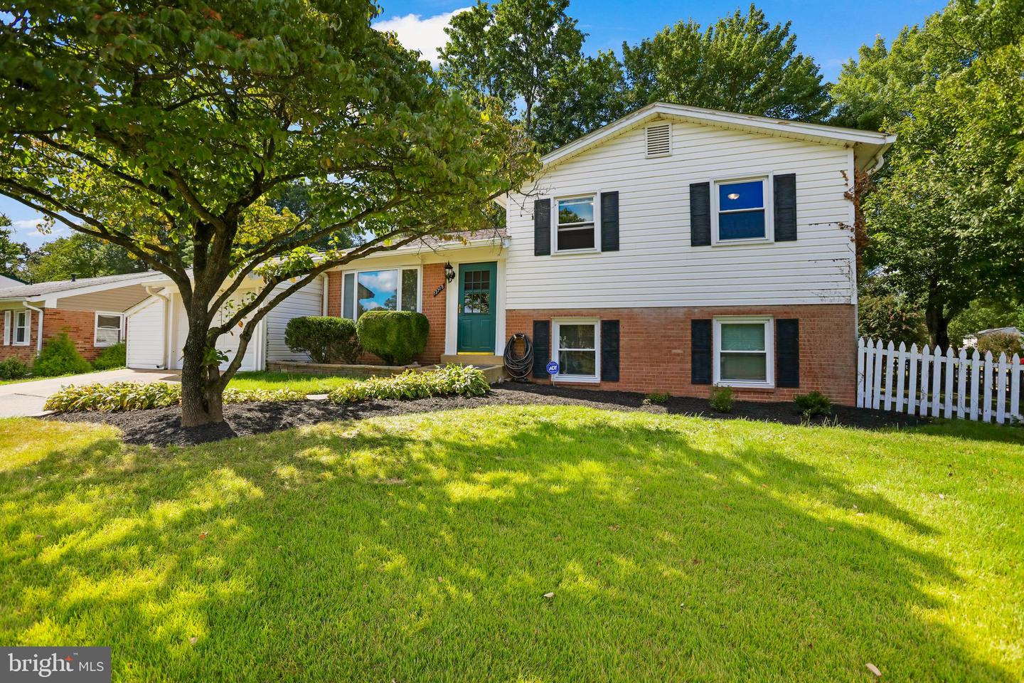 13715 Pennsboro Drive, Chantilly