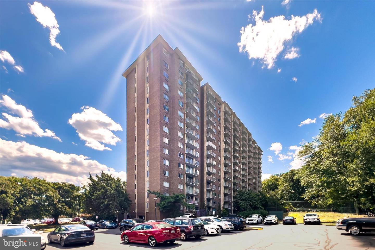 2059 Huntington Avenue #1414