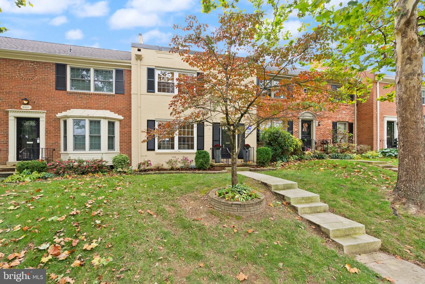 8437 Forrester Boulevard, Springfield