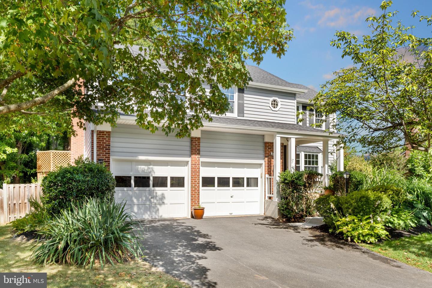 6616 Rockland Drive, Clifton