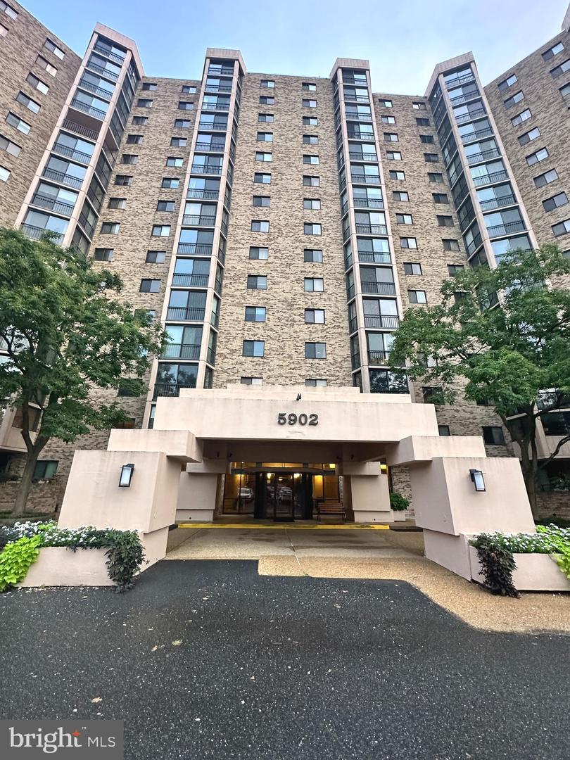 5902 Mount Eagle Drive #403