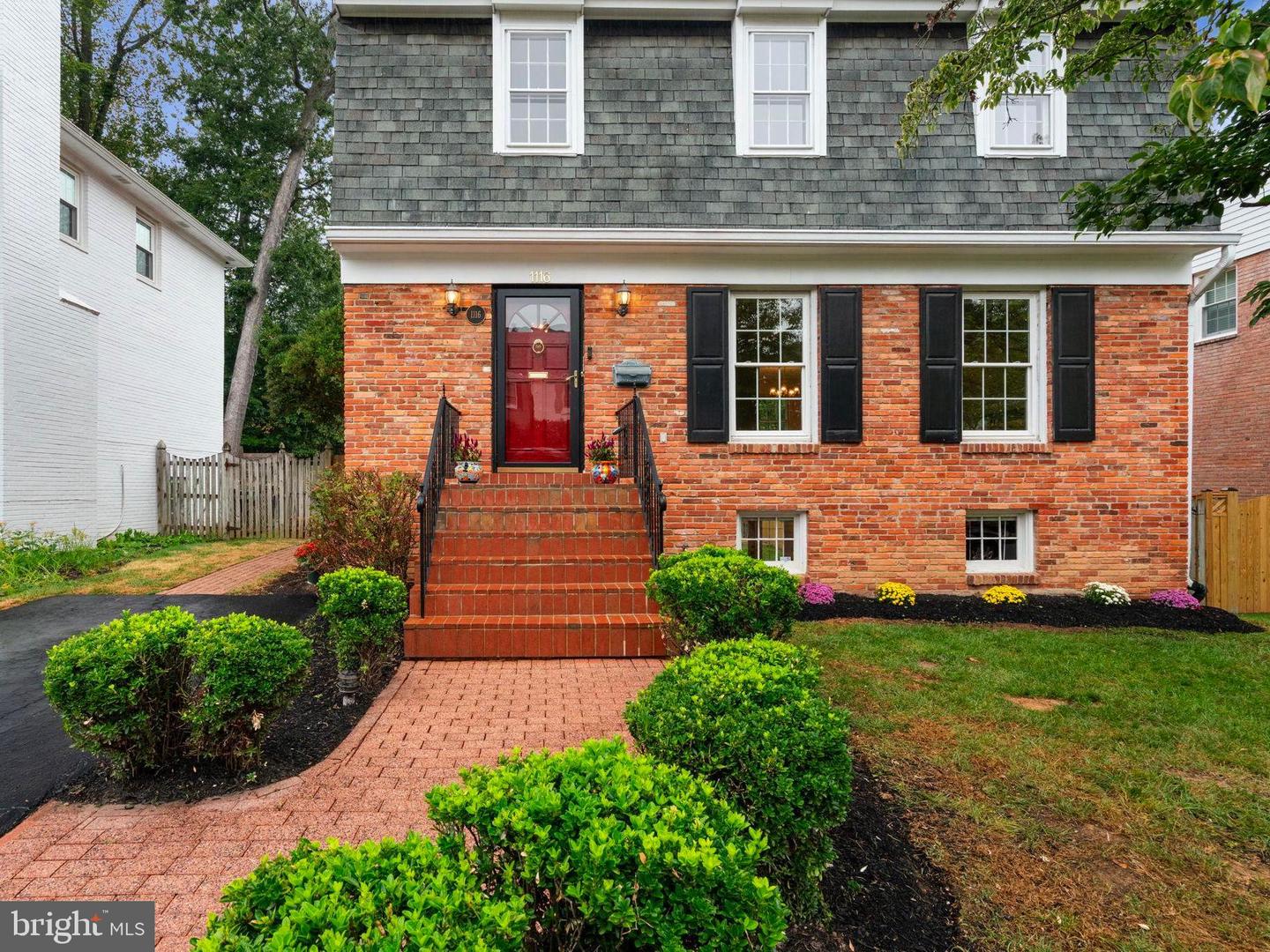 1116 Randolph Road, Mclean